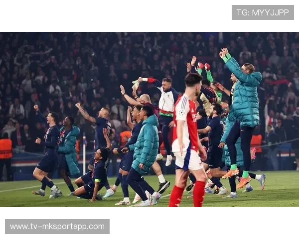 欧冠赛场的每一次哨响都可能改变球队命运