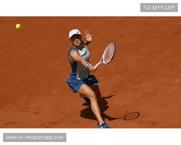 网球赛场惊现巨大虫子,选手瞬间惊魂未定——一场意想不到的赛场“风暴”背后 网球赛场惊现巨大虫子,选手瞬间惊魂未定——一场意想不到的赛场“风暴”背后