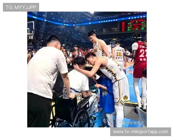 决赛后双方球员握手致敬体现体育精神，球赛与握手问题