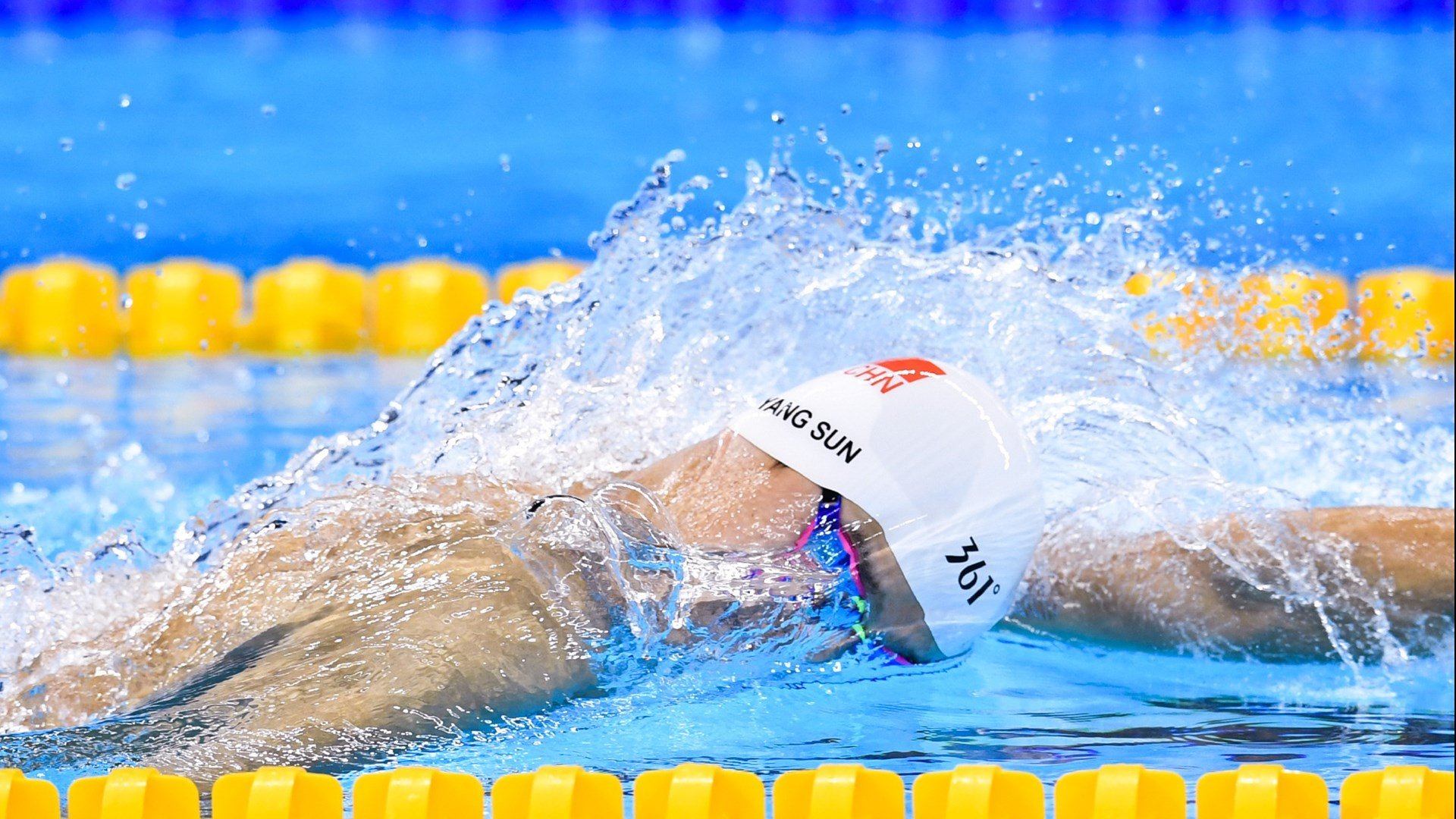 女篮姑娘拼出中国荣耀之光,女篮姑娘们